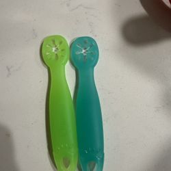 Textured spoons 