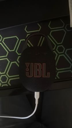 JBL Clip 5