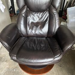 Recliner and Ottoman 