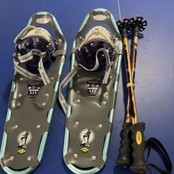 Atlas Elektra 825 women's snowshoes & Poles