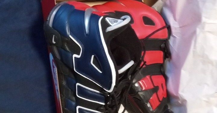 Size 9 Brand New In The Box