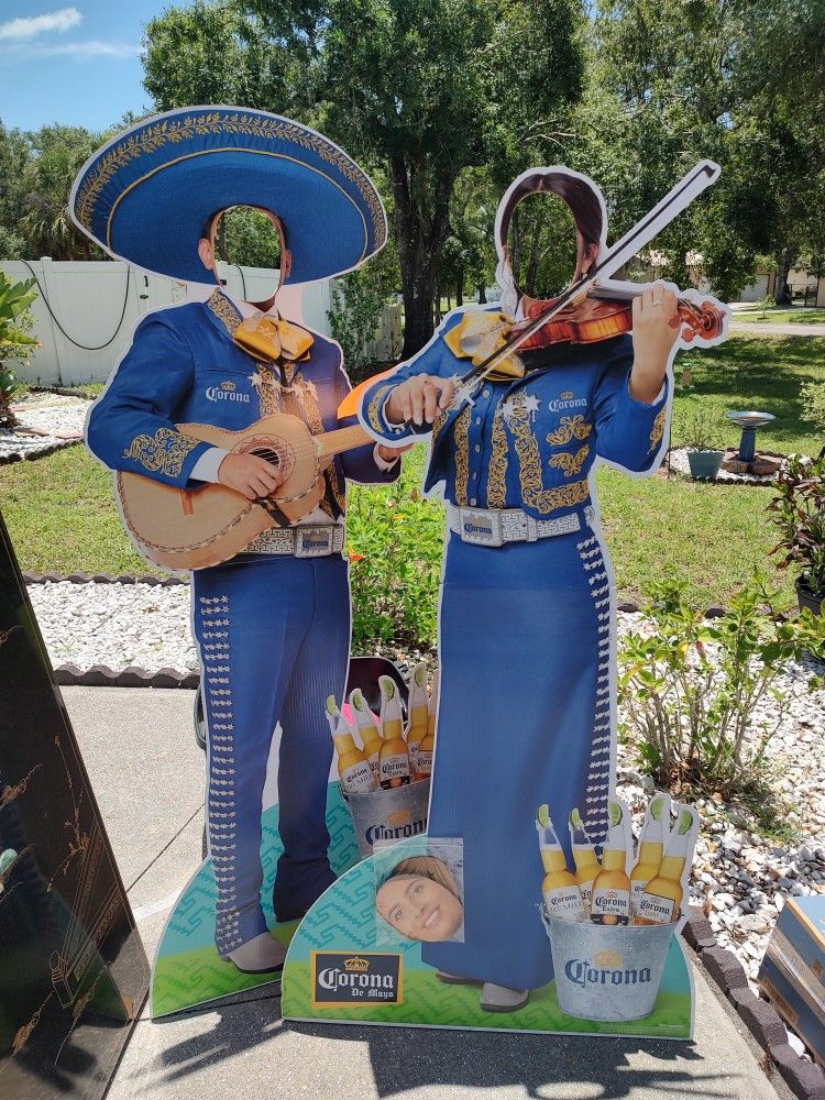 Senior And Senorita Photo Board Cutouts