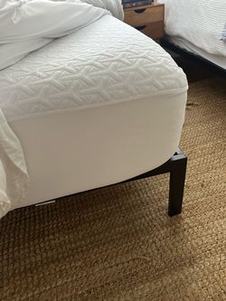 Twin mattress and bed