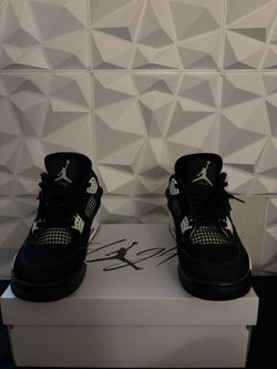 Jordan 4 White Thunder