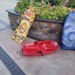 Snowboard & Surfboards 