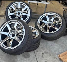 5x114.3 GMR x718x9.5 +12
Chrome
Wheels