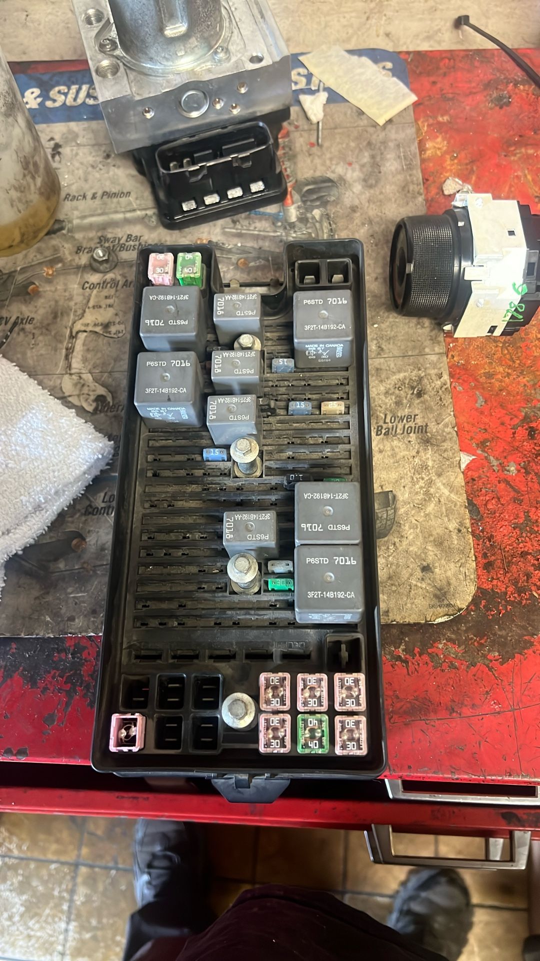 Fuse Box Mustang