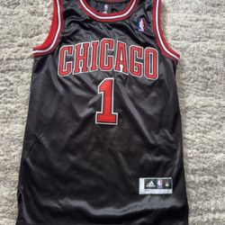 Adidas Derrick Rose Chicago Bulls Jersey Size Medium 