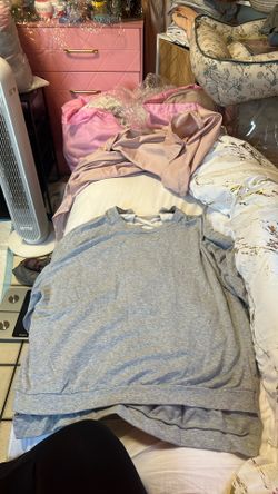 Gray Sweater With A Bow In The Back