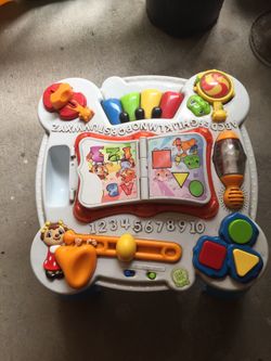 Table play...English and Spanish... Mesa de juego inglés y español... todo le funciona