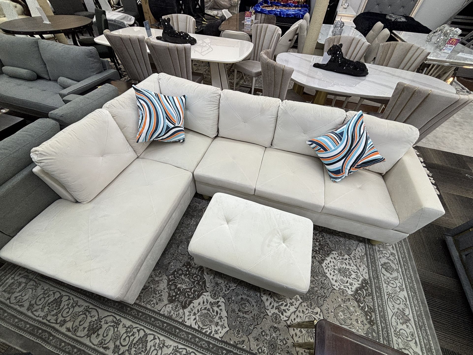 EARLY BLACK FRIDAY DEAL White Flannelette 3-Piece Living Room Sofa Set