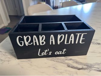 Plate & utensil caddy
