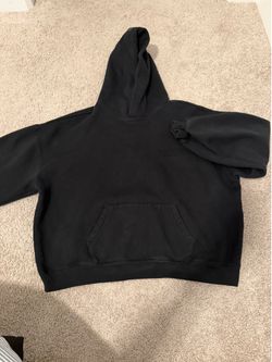 Black essentials hoodie medium
