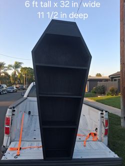 Coffin shelf