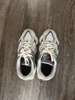 New balance shoes