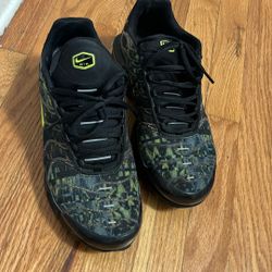 Mens Nike Airmax Size 10.5 Asking $25