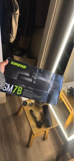 SHURE SM7B Microphone