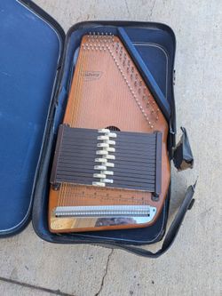 Autoharp with Hard Case
