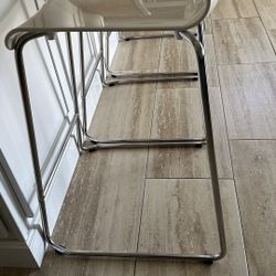 4 Bar Stools 