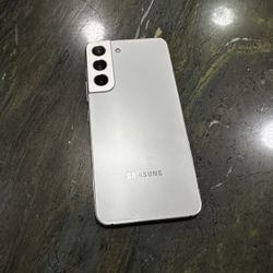 UNLOCKED SAMSUNG GALAXY S22/ READY FOR USE