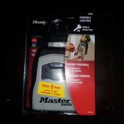 Masterlock Portable Key Safe
