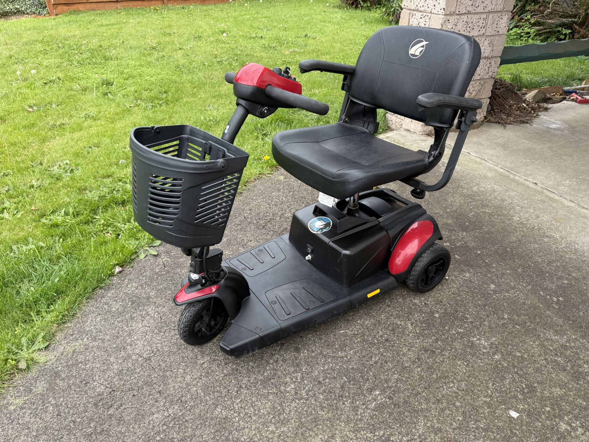 Golden Power Chair