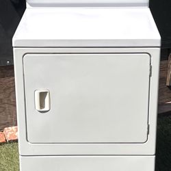 Maytag GAS Dryer - CAN DELIVER!