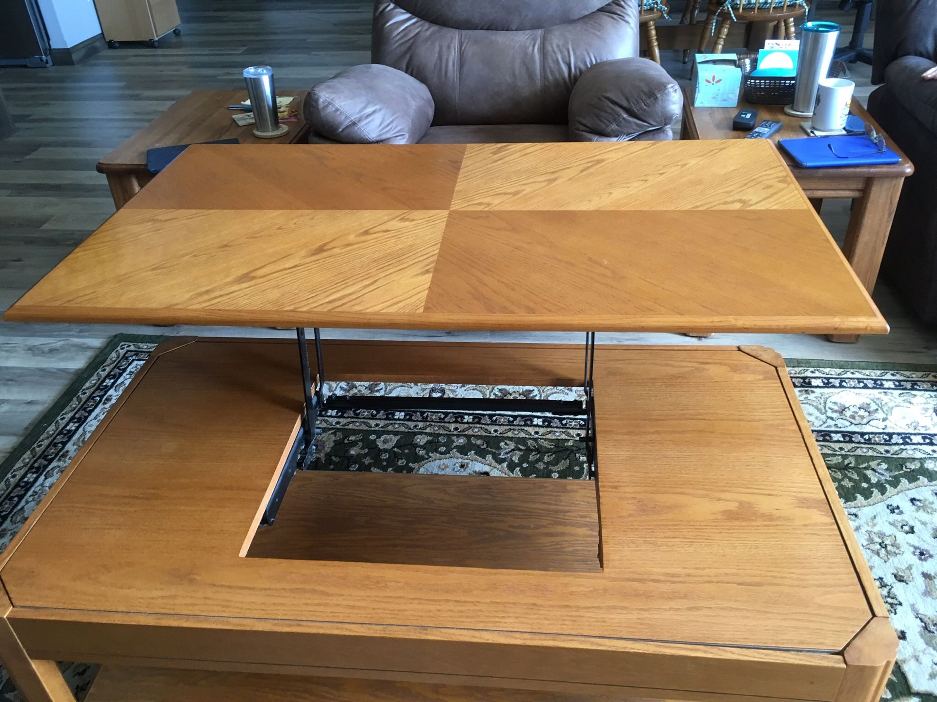 Oak lift coffee table