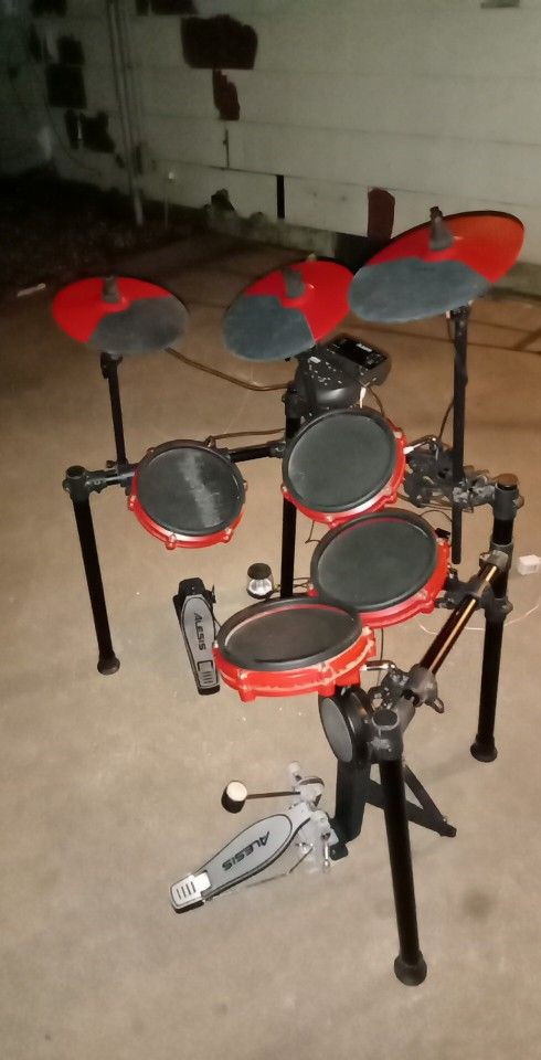 Electronic Drum Set