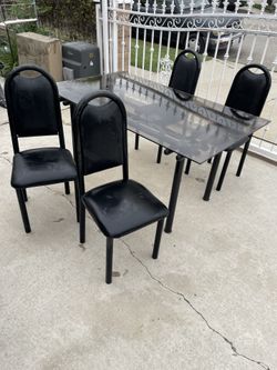 Glass Table With 4 Leather Chairs
