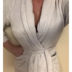 Gray Robe Plush Wrap Style Sleepwear Full Length Women's Size M Carole Hochman