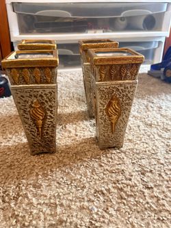 Set of 4 vases