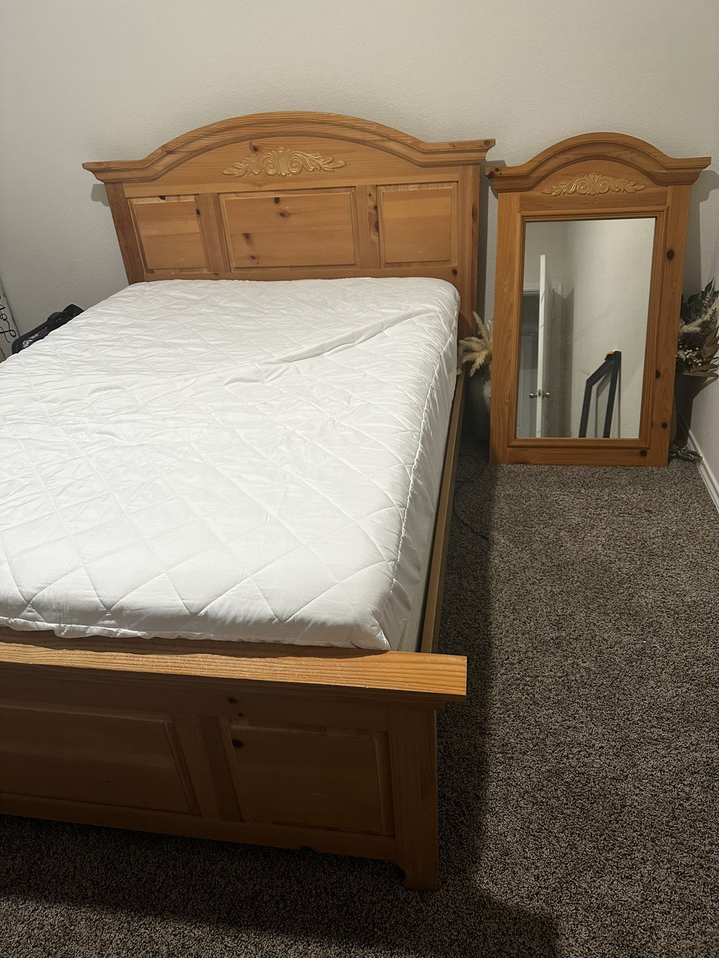 Full Size Bed Frame With Mirror
