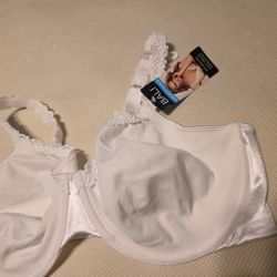 Bali White Underwure Bra Size 40 D NEW