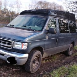 1998 Ford Club Wagon 