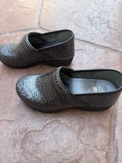 NEW, Without Box Dansko Women’s XP 2.0 Clog Size 8.5-9