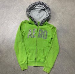 Color - green   Size -  men small