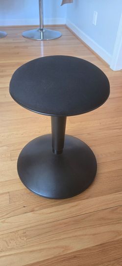 One mall Swivel Stools