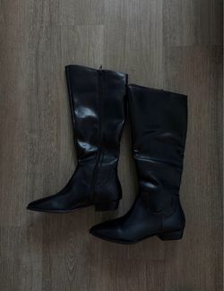Black knee high Women's Boots, size 7