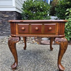 Classic Traditional Style End Tables 