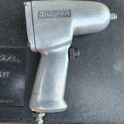Snap On 3/8 Impact Gun 