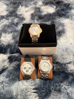 Three watch combo Invicta Seiko Casio