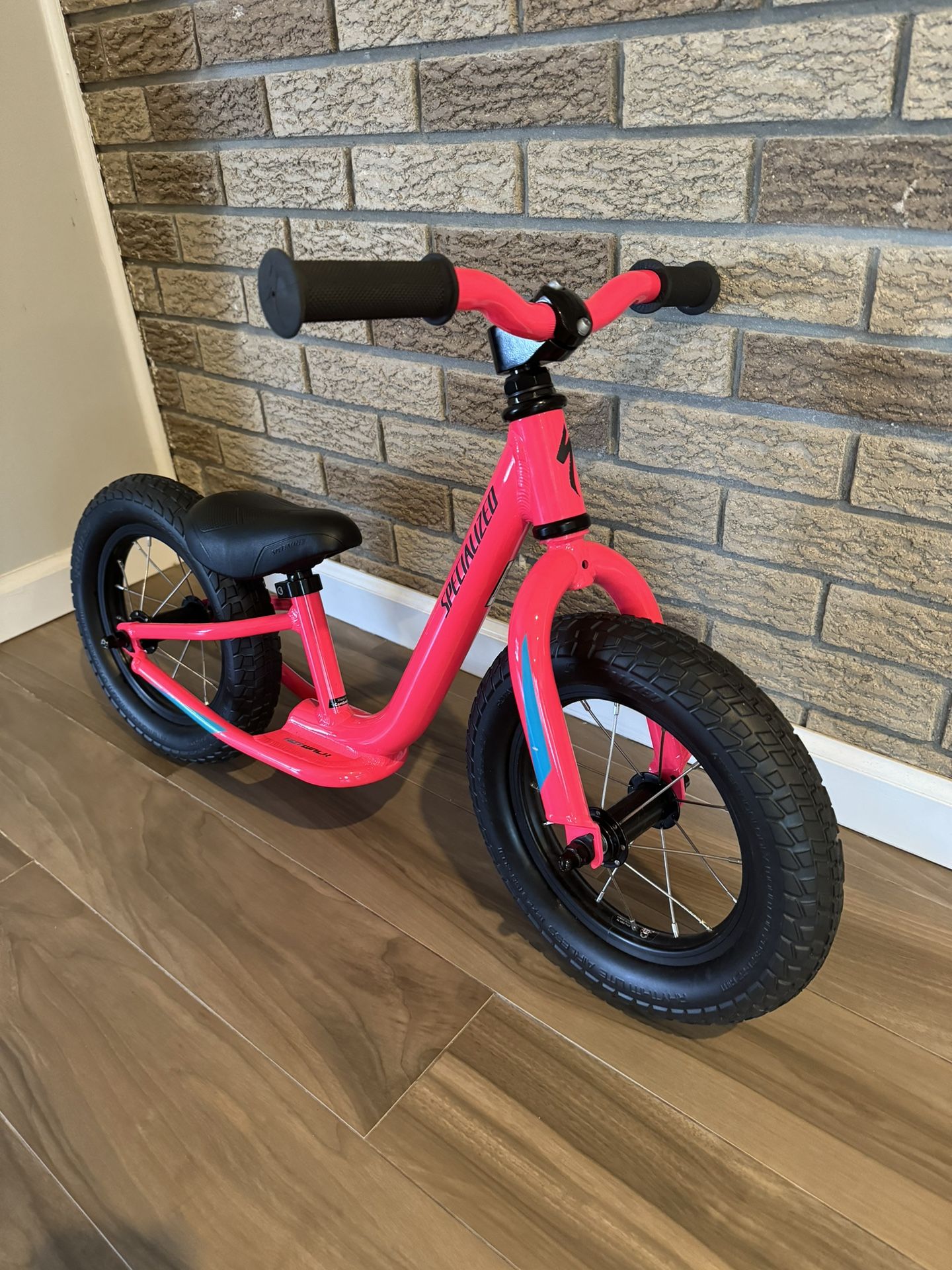 Specialized Hotwalk Kids Toddlers Balance Bike Bicycle