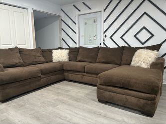 HAVERTYS PLUSH USED BROWN 3PC SECTIONAL SET…$499 OBO…ALL OFFERS WELCOME!!!