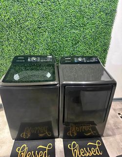 Black stainless Samsung Washer and dryer set