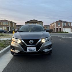 2020 Nissan Rogue