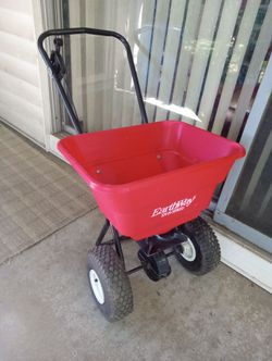 Fertilizer/spreader