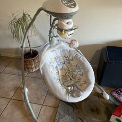Fisher-Price Sweet Snugapuppy Swing - Baby Swing