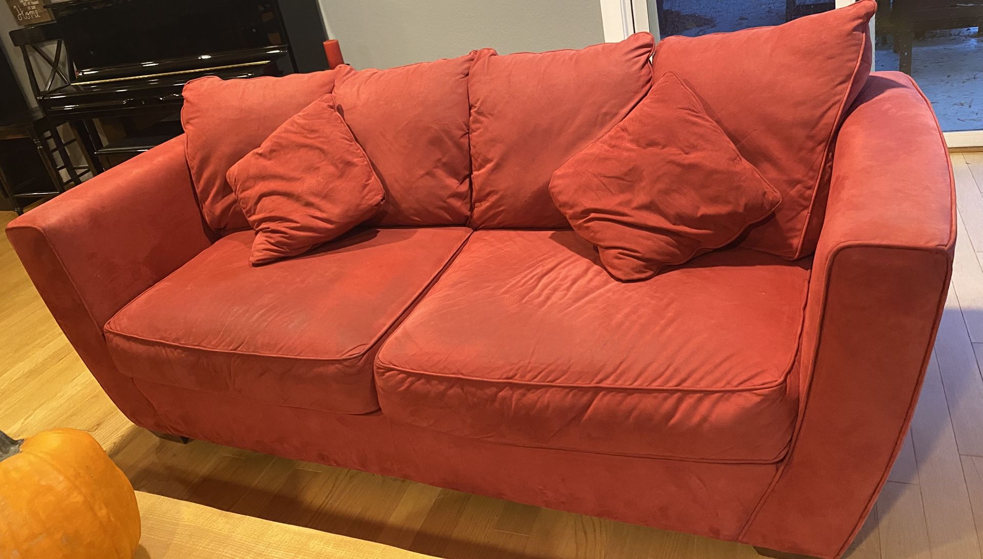 Free Couch 