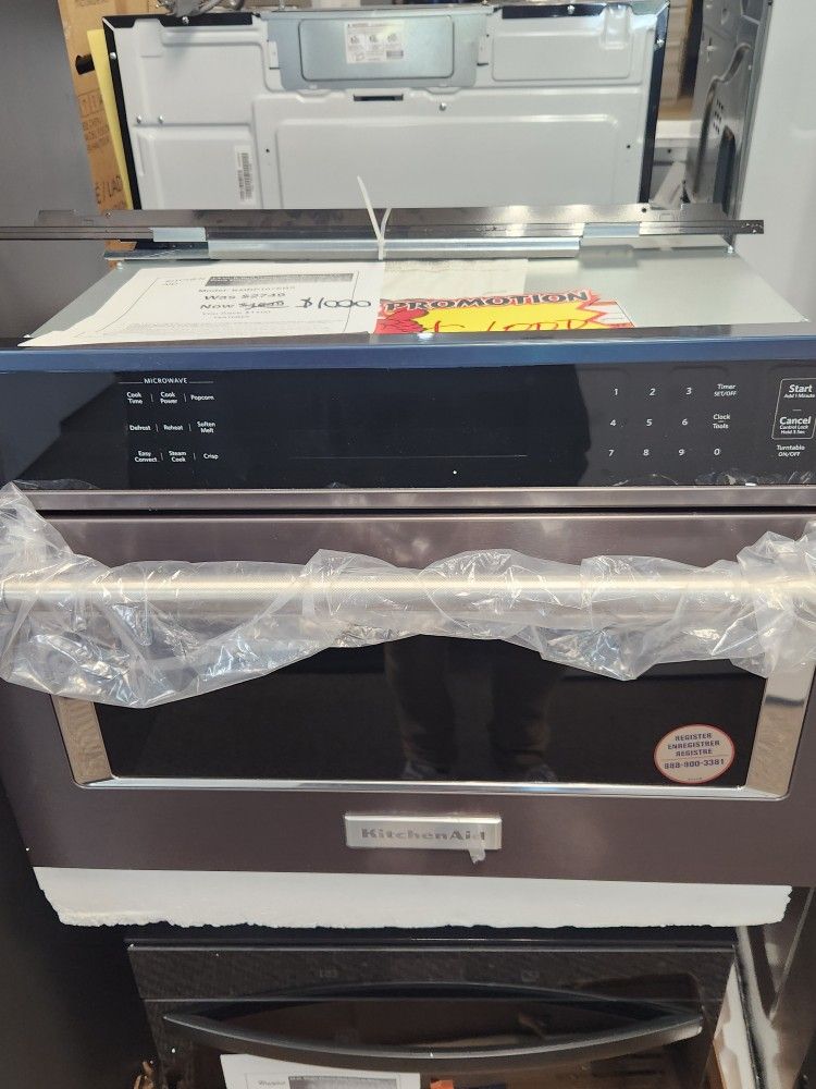 1.4 cu. ft. Built-ln Convection Microwave in Black Stainless with PrintShield Finish